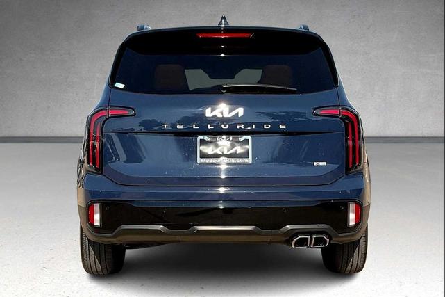 Photo of 2024 Midnight Black Kia Telluride