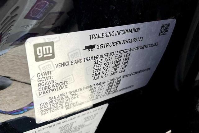 Photo of 2023 Onyx Black GMC Sierra 1500