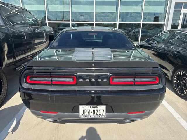 Photo of 2017 Pitch Black Clearcoat Dodge Challenger