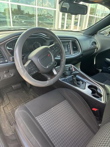 Photo of 2017 Pitch Black Clearcoat Dodge Challenger