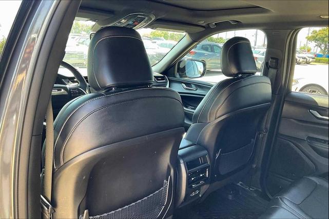 Photo of 2023 Metallic Jeep Grand Cherokee