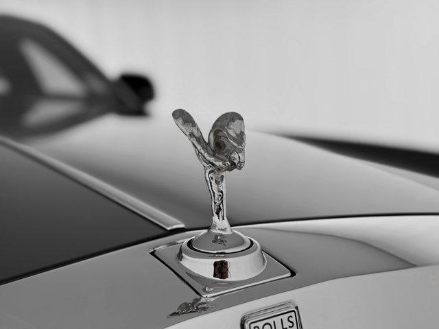 Photo of 2016 Infinity Black Rolls-Royce Phantom