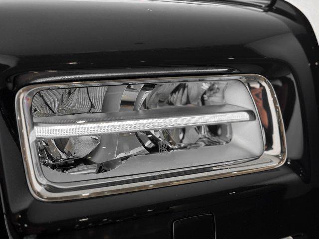 Photo of 2016 Infinity Black Rolls-Royce Phantom