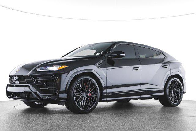 Photo of 2022 Nero Noctis Metallic Lamborghini Urus