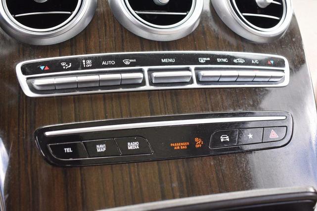 Photo of 2020 White Mercedes-Benz GLC 300