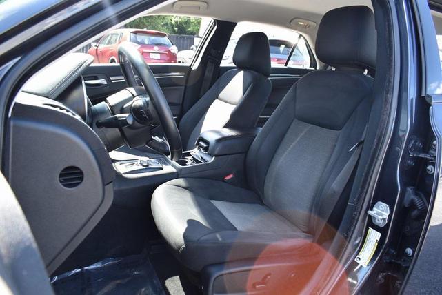 Photo of 2019 Maximum Steel Metallic Clearcoat Chrysler 300