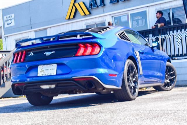 Photo of 2018 Lightning Blue Ford Mustang