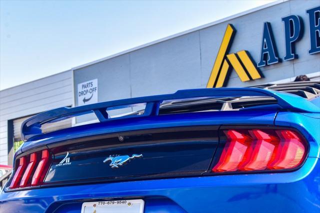 Photo of 2018 Lightning Blue Ford Mustang