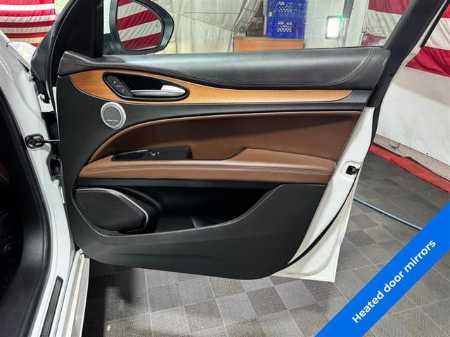 Photo of 2020 White Alfa Romeo Stelvio