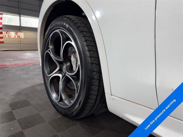 Photo of 2020 White Alfa Romeo Stelvio