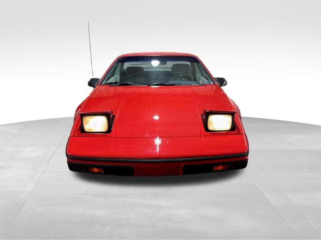 Photo of 1984 Red Pontiac Fiero