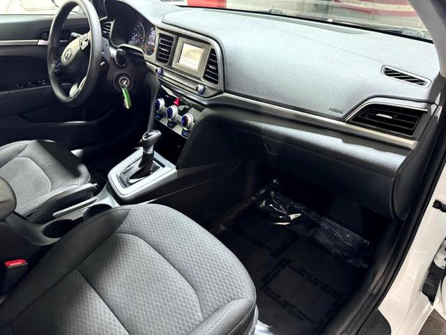 Photo of 2019 White Hyundai ELANTRA