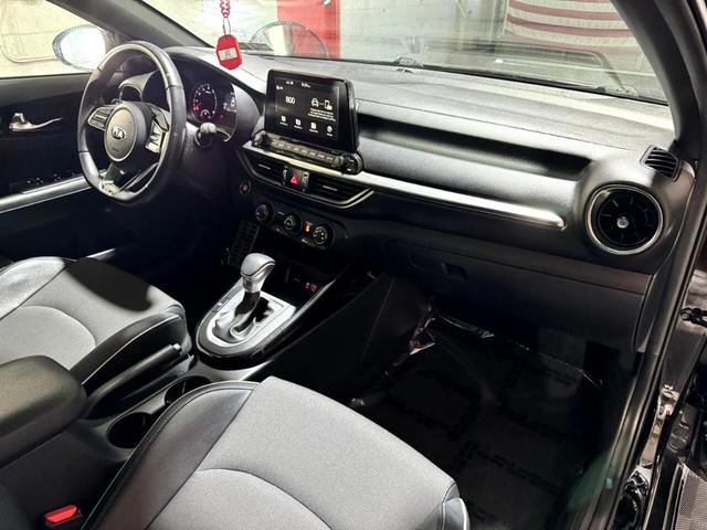Photo of 2021 Black Kia Forte