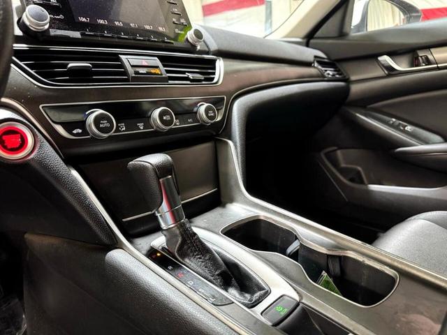 Photo of 2019 White Honda Accord