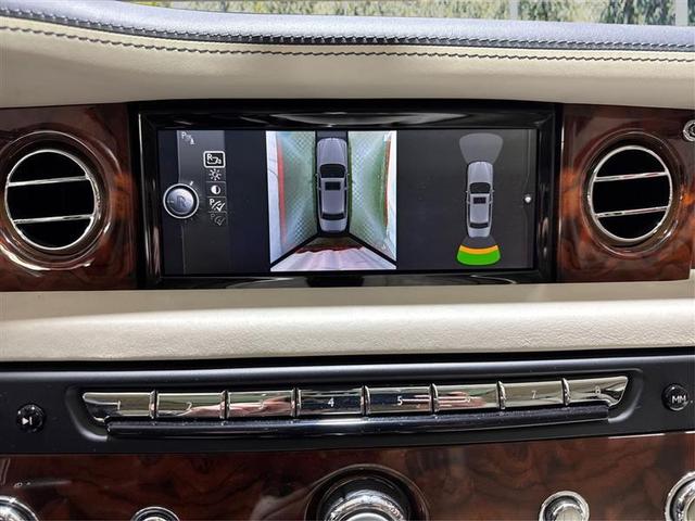 Photo of 2013 White Rolls-Royce Phantom VI