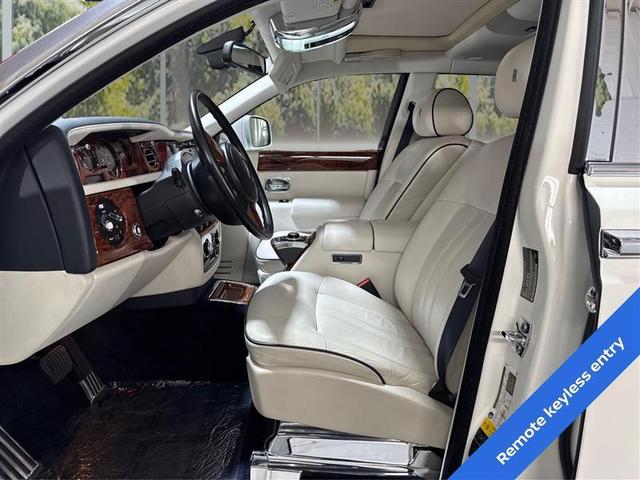 Photo of 2013 White Rolls-Royce Phantom VI
