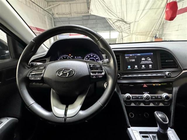 Photo of 2020 Black Hyundai ELANTRA
