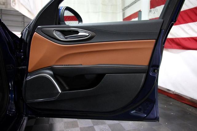 Photo of 2021 Blue Alfa Romeo Giulia