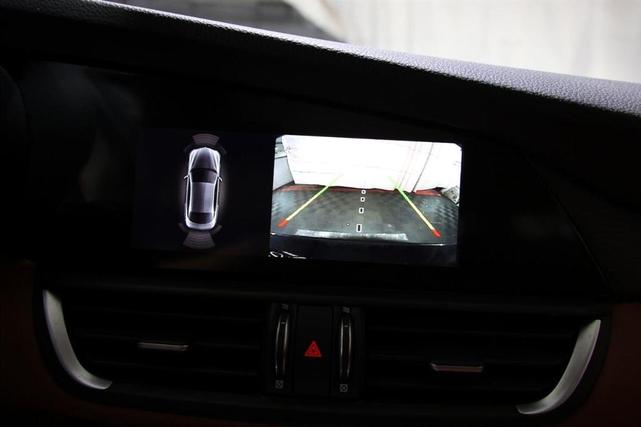 Photo of 2021 Blue Alfa Romeo Giulia