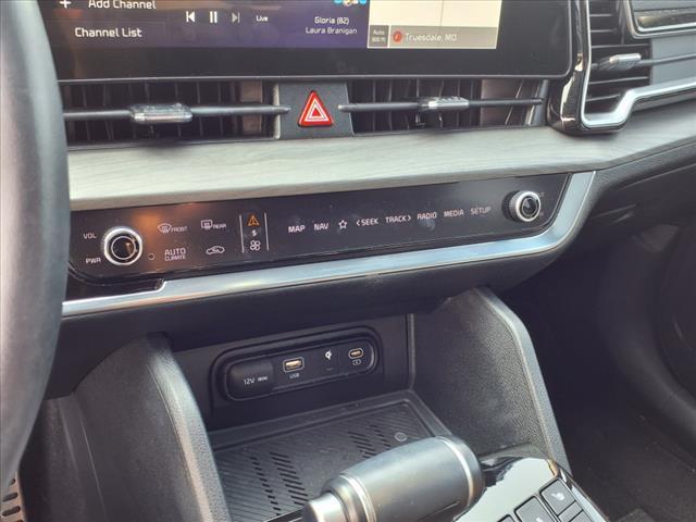 Photo of 2023 Gravity Gray Kia Sportage