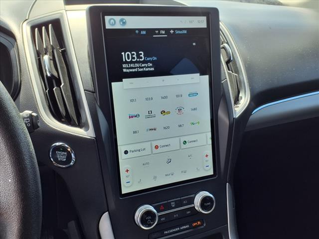 Photo of 2022 Silver Ford Edge