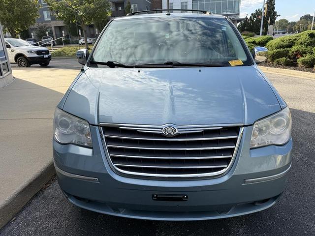 Photo of 2008 Blue Chrysler Town & Country