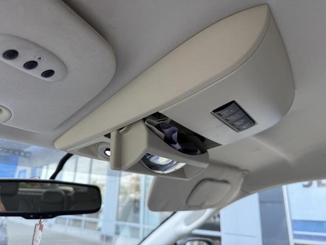 Photo of 2008 Blue Chrysler Town & Country