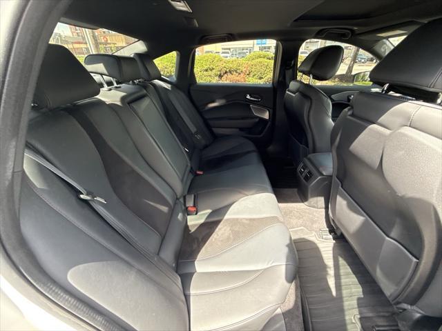 Photo of 2021 Platinum White Pearl Acura TLX