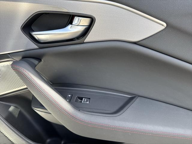 Photo of 2021 Platinum White Pearl Acura TLX