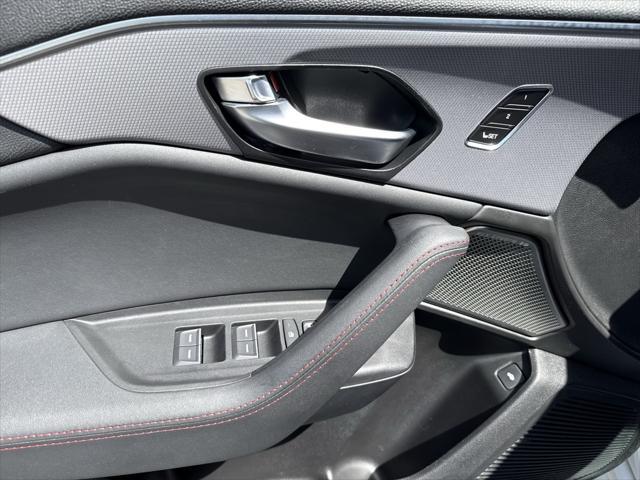 Photo of 2021 Platinum White Pearl Acura TLX