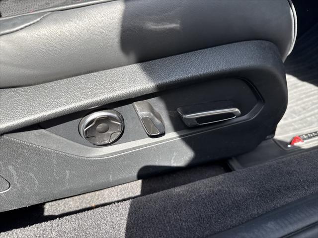 Photo of 2021 Platinum White Pearl Acura TLX