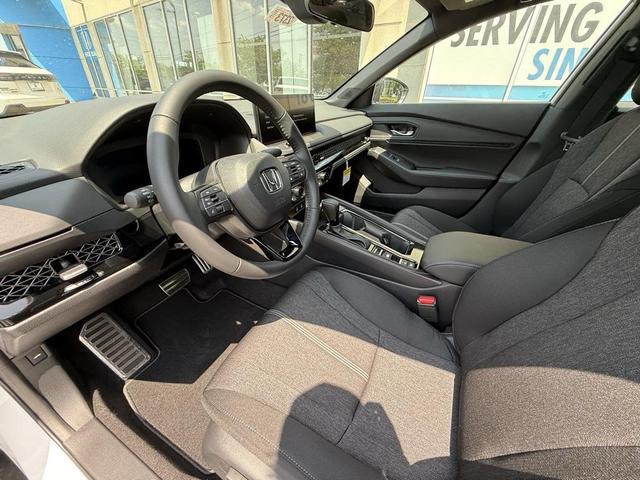 Photo of 2025 Platinum White Pearl Honda Accord Hybrid