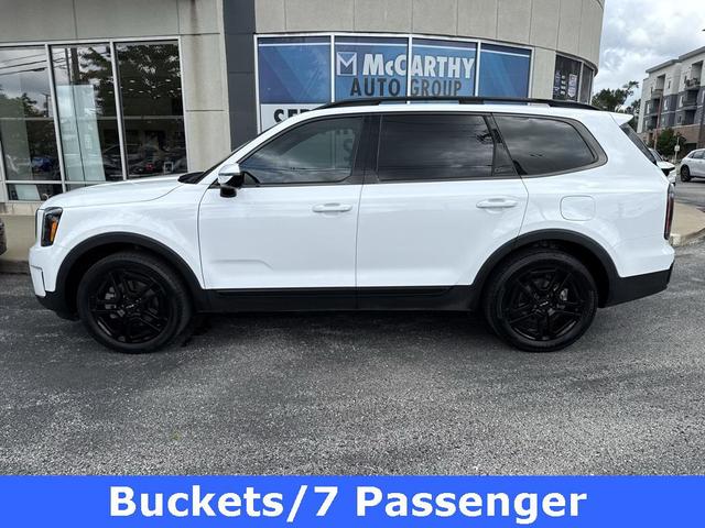 Photo of 2024 Glacial White Pearl Kia Telluride