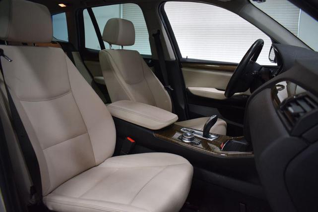 Photo of 2017 SILVER BMW X3