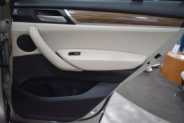 Photo of 2017 SILVER BMW X3