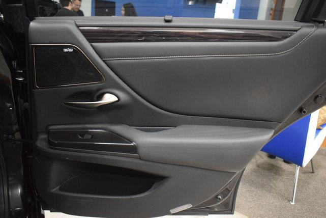 Photo of 2019 BLACK Lexus ES 350