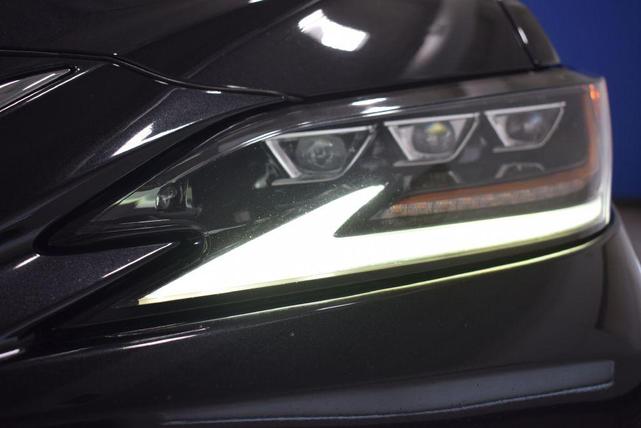 Photo of 2019 BLACK Lexus ES 350