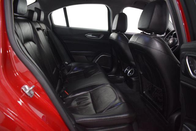 Photo of 2019 RED Alfa Romeo Giulia