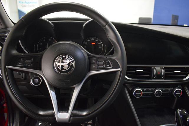 Photo of 2019 RED Alfa Romeo Giulia