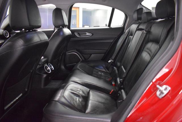 Photo of 2019 RED Alfa Romeo Giulia
