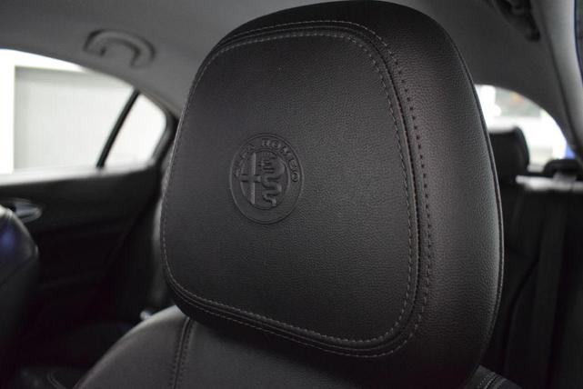 Photo of 2019 RED Alfa Romeo Giulia