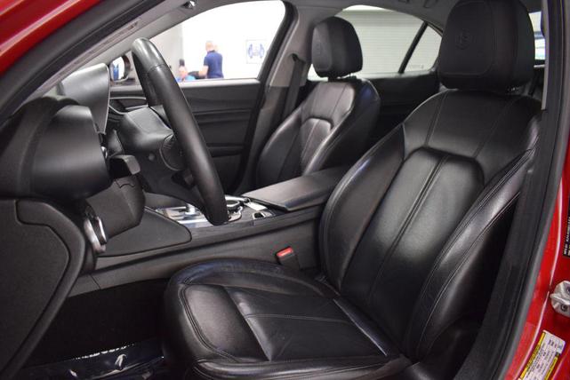 Photo of 2019 RED Alfa Romeo Giulia