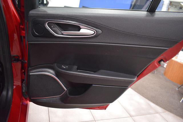 Photo of 2019 RED Alfa Romeo Giulia