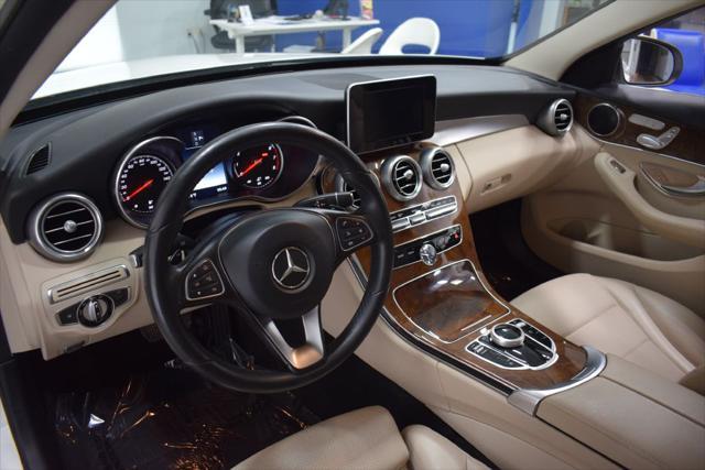 Photo of 2017 WHITE Mercedes-Benz C-Class