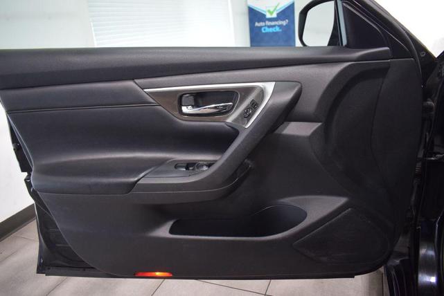 Photo of 2014 BLACK Nissan Altima