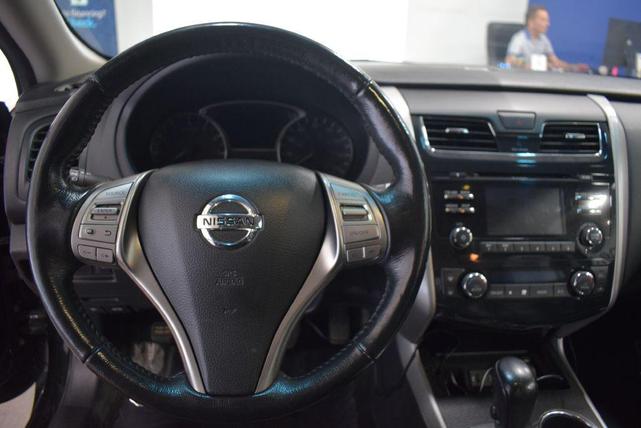 Photo of 2014 BLACK Nissan Altima