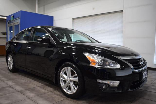 Photo of 2014 BLACK Nissan Altima