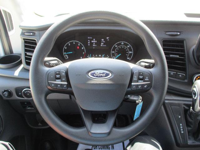 Photo of 2025 Oxford White Ford Transit-250