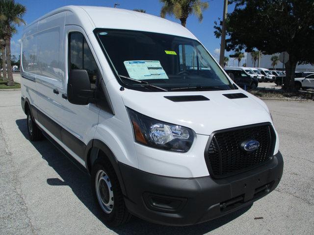 Photo of 2025 Oxford White Ford Transit-250
