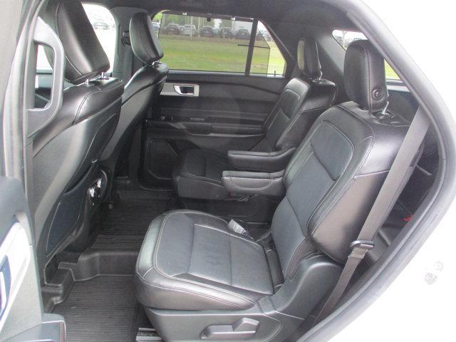 Photo of 2020 White Ford Explorer